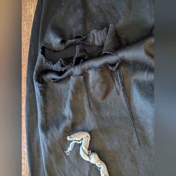 Zombie Ninja Child Halloween costume size 12 - Picture 4 of 6